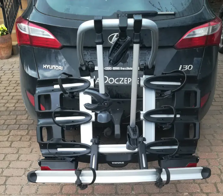 Bagażnik Thule Velocompact 926 po założeniu adaptera mieści do 4 rowerów