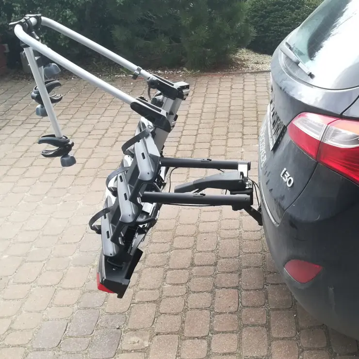 Funkcja odchylania działa również z założonymi rowerami...
